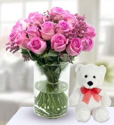 Bunch of 15 Pink roses with fillers and Small size teddy Bear Romantic Life