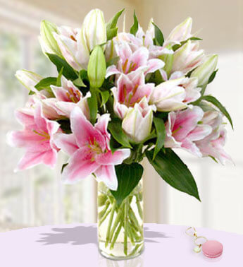 5 Stem of Pink Lilies in a Glass Vase. Stargazer